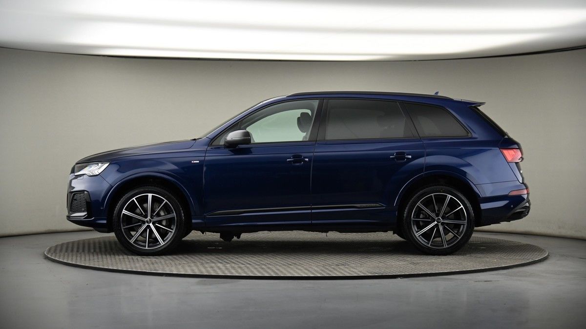 Audi Q7 Image 18