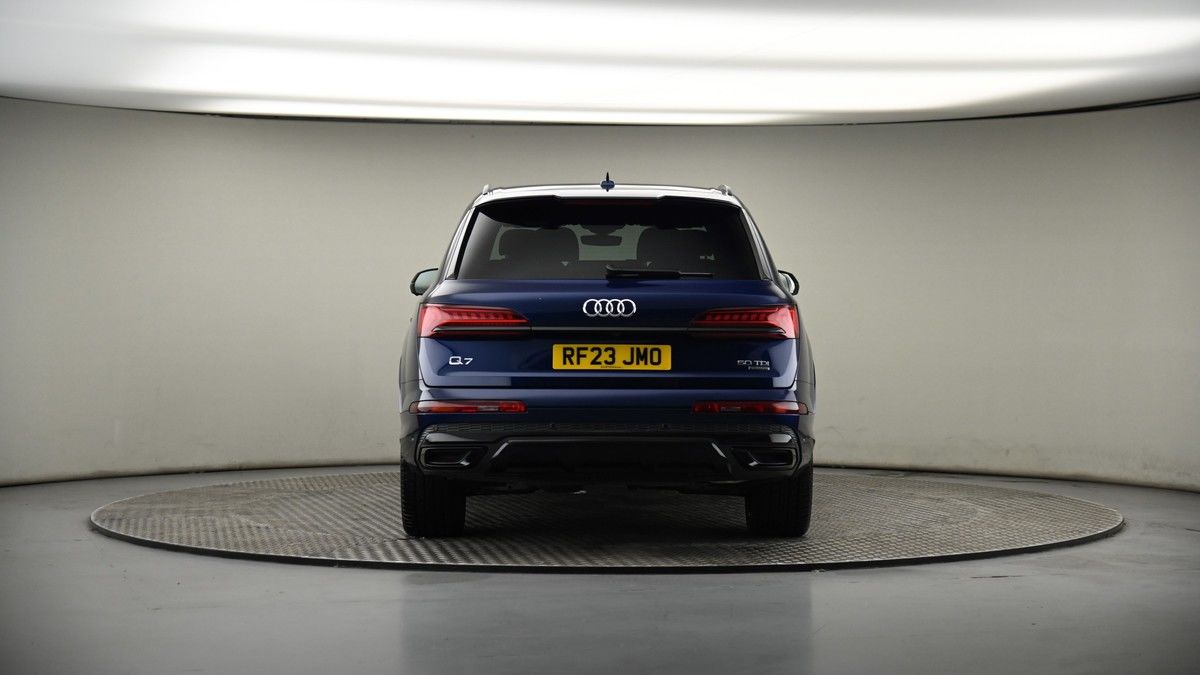 Audi Q7 Image 16