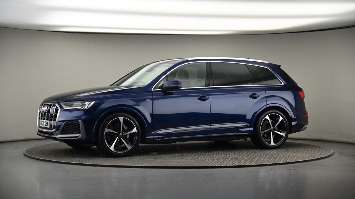 More views of Audi Q7