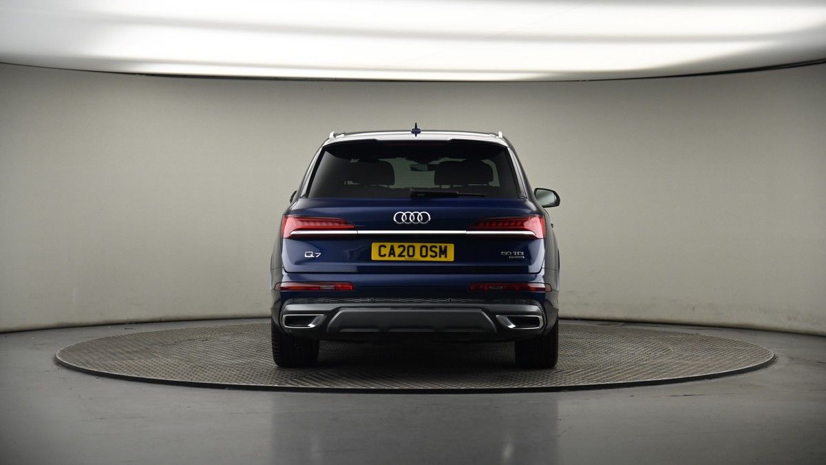 Audi Q7 Image 17