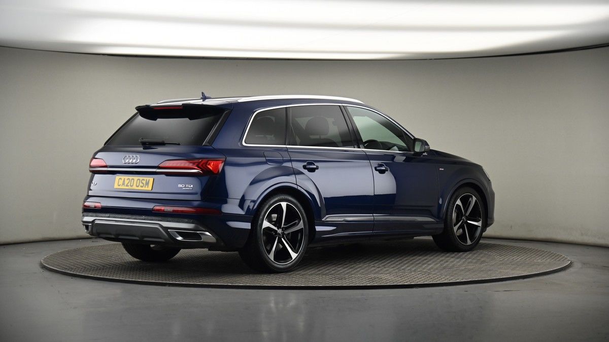 Audi Q7 Image 7