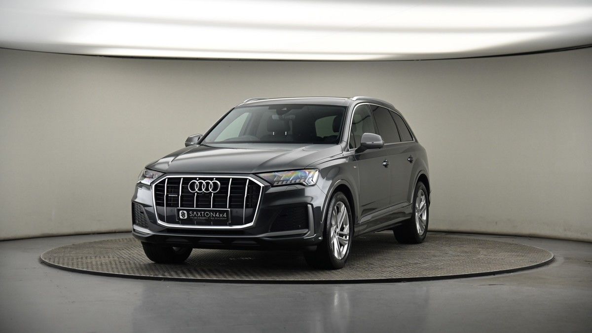 More views of Audi Q7