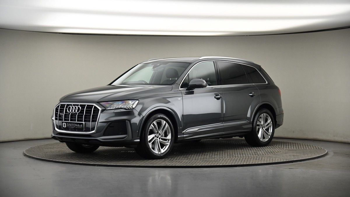 More views of Audi Q7