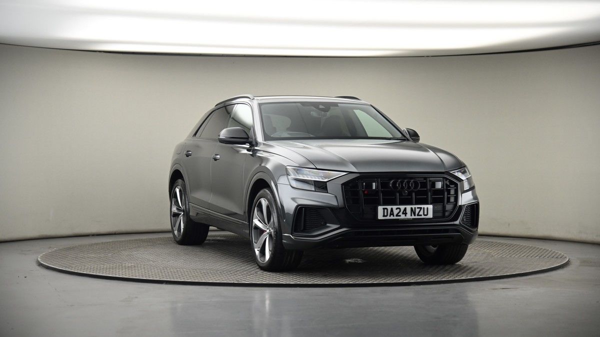 More views of Audi SQ8