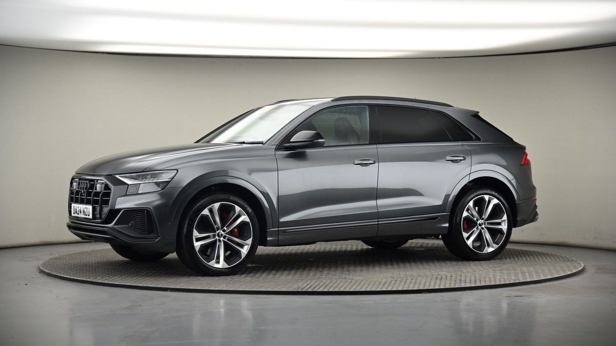 More views of Audi SQ8