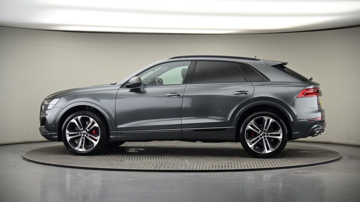 More views of Audi SQ8