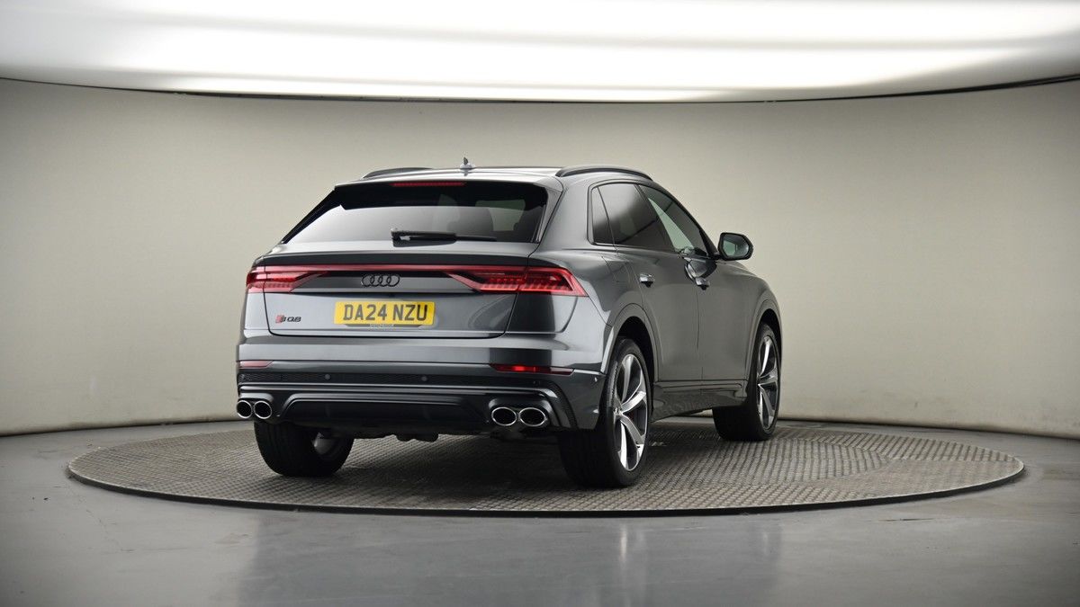 More views of Audi SQ8