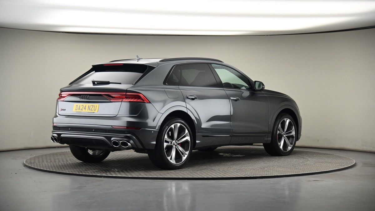 Audi SQ8 Image 6