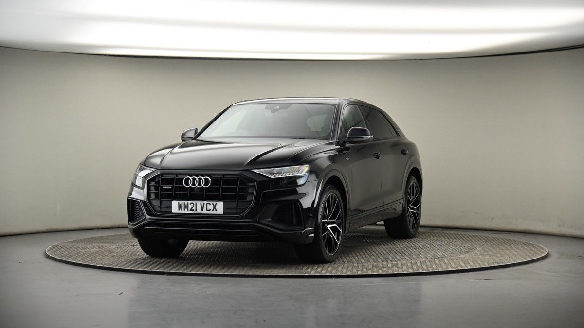More views of Audi Q8