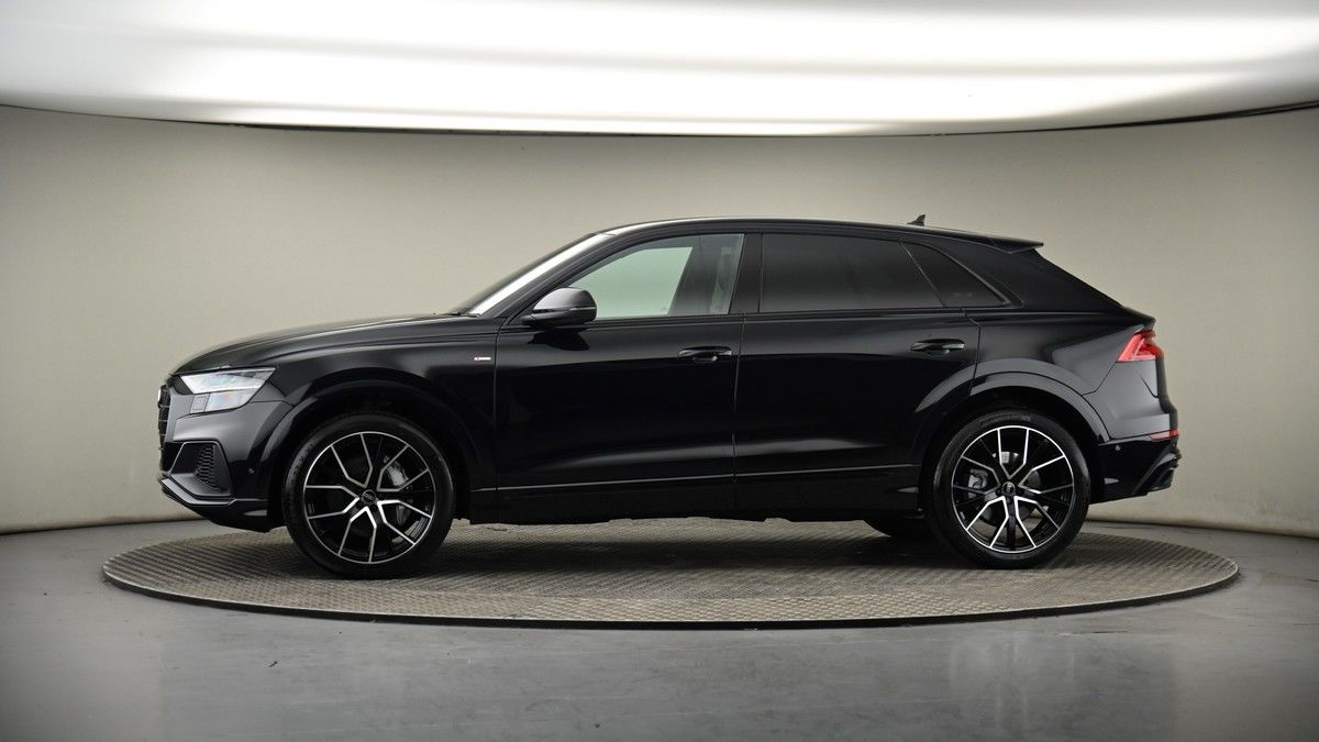 More views of Audi Q8