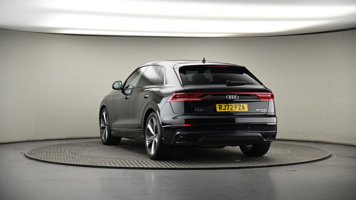More views of Audi Q8