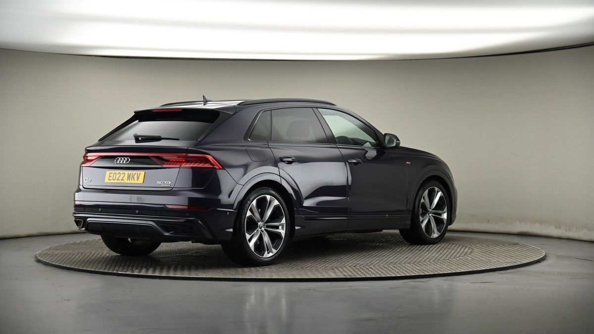 Audi Q8 Image 7