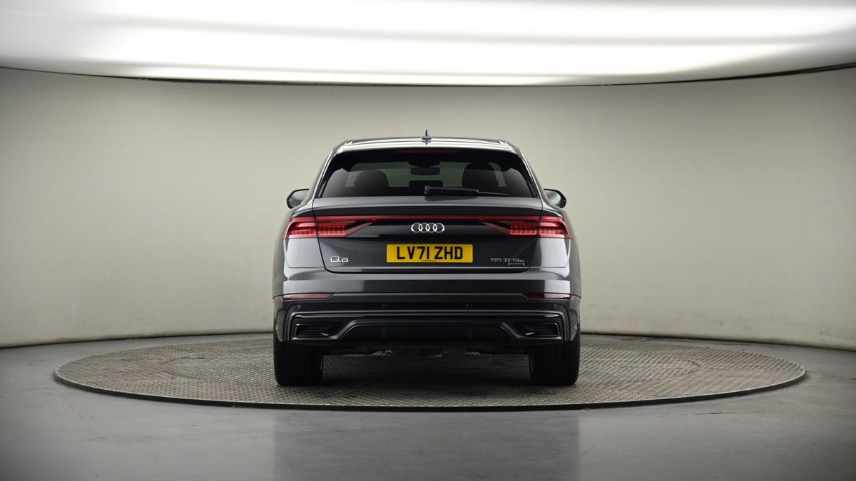 Audi Q8 Image 16