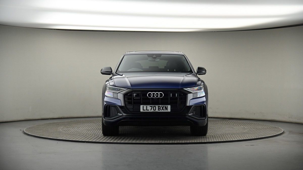 Audi Q8 Image 18
