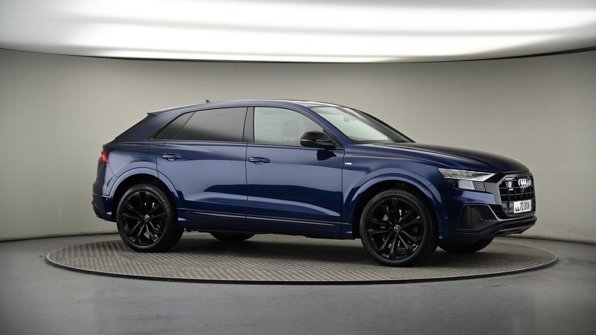 Audi Q8 Image 6