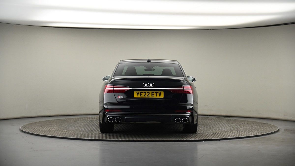 Audi S6 Saloon Image 16