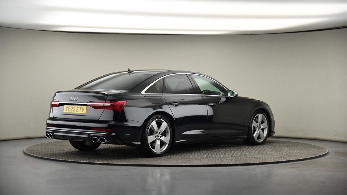 Audi S6 Saloon Image 6