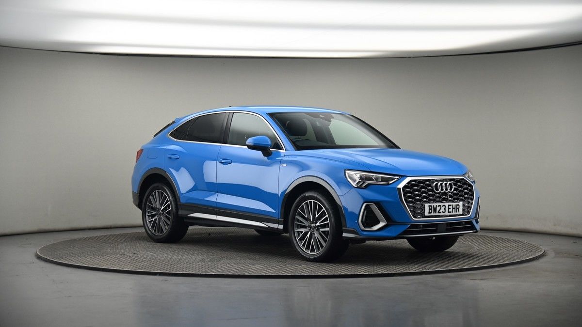 More views of Audi Q3