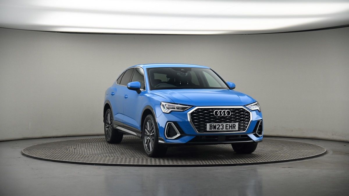 More views of Audi Q3