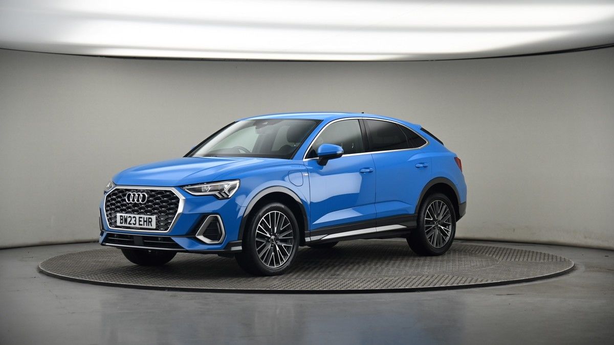 More views of Audi Q3