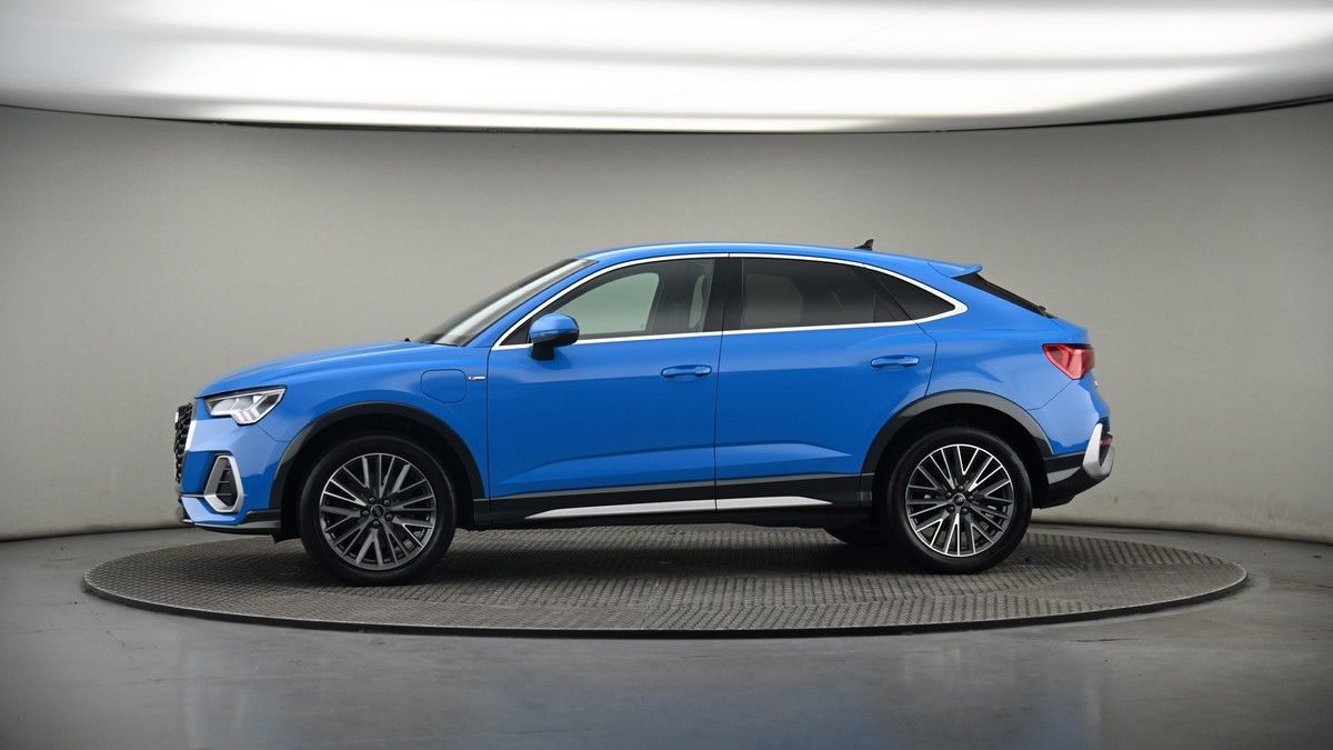 More views of Audi Q3