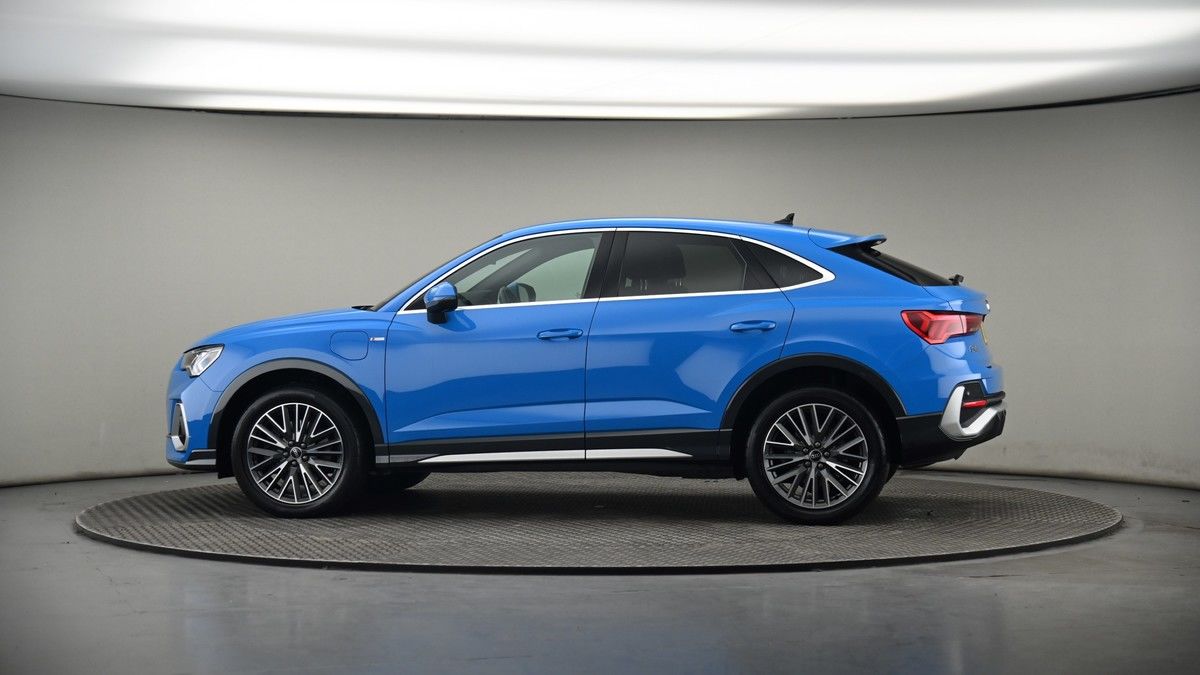 More views of Audi Q3