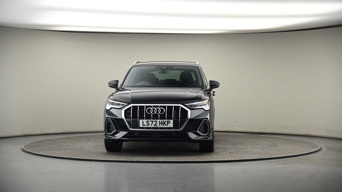 Audi Q3 Image 18