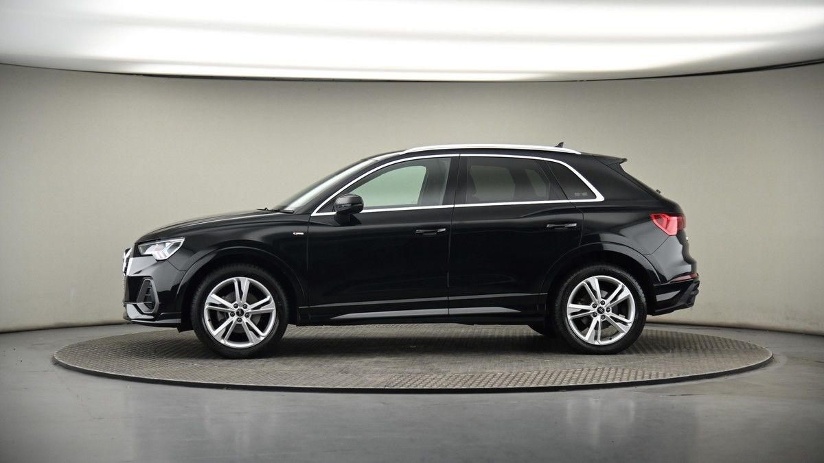 More views of Audi Q3