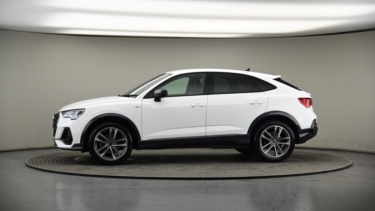 More views of Audi Q3