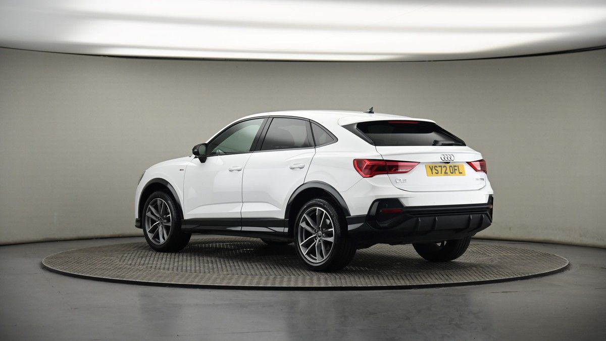 More views of Audi Q3