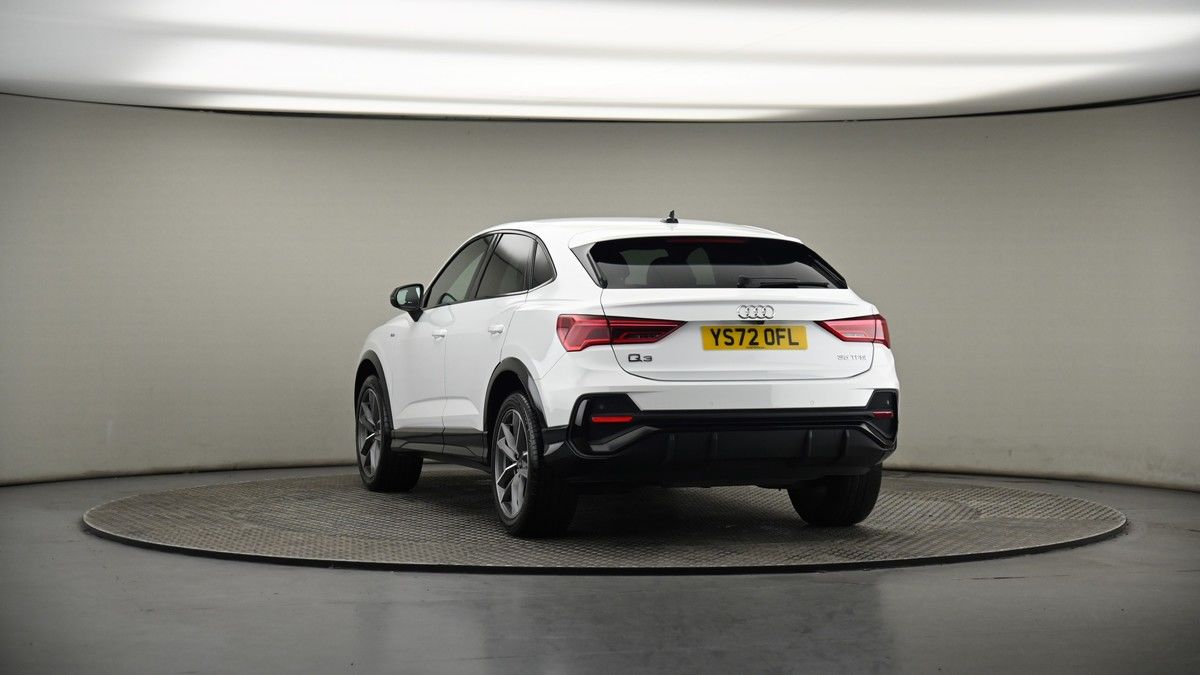 More views of Audi Q3