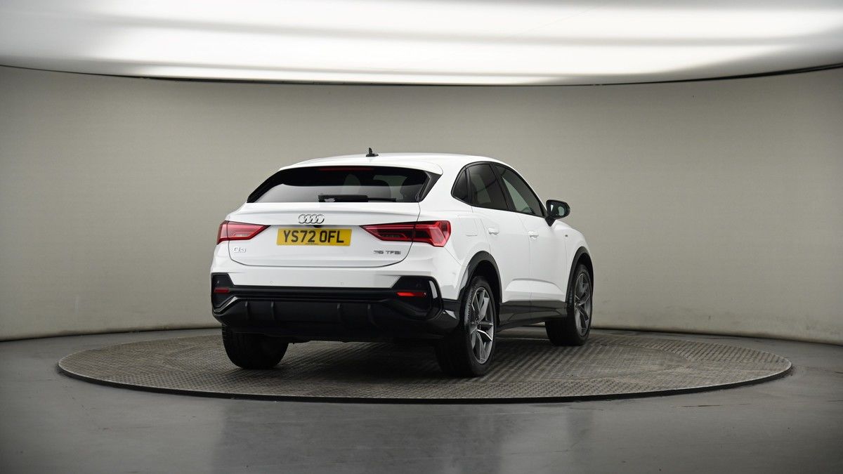 More views of Audi Q3