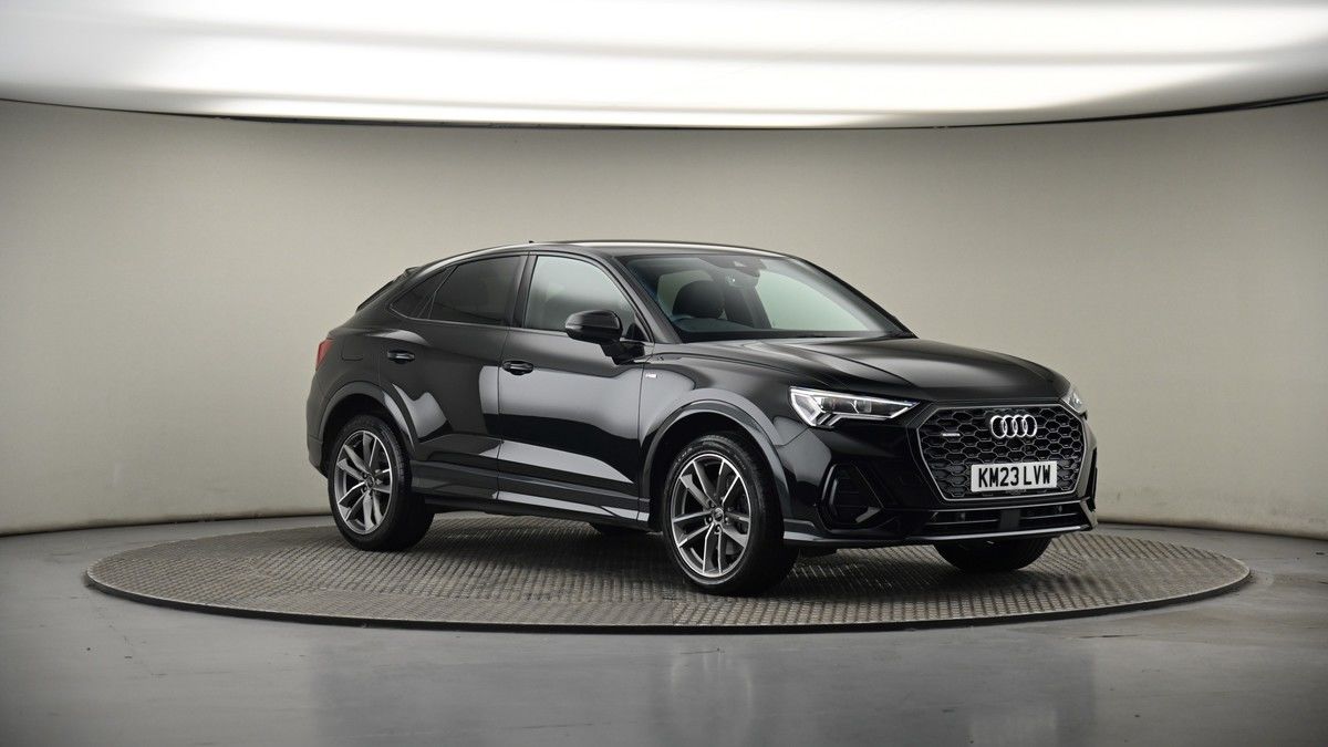 More views of Audi Q3