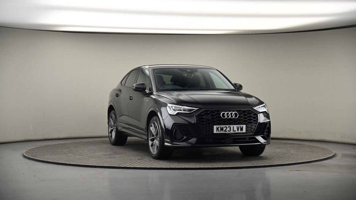 More views of Audi Q3