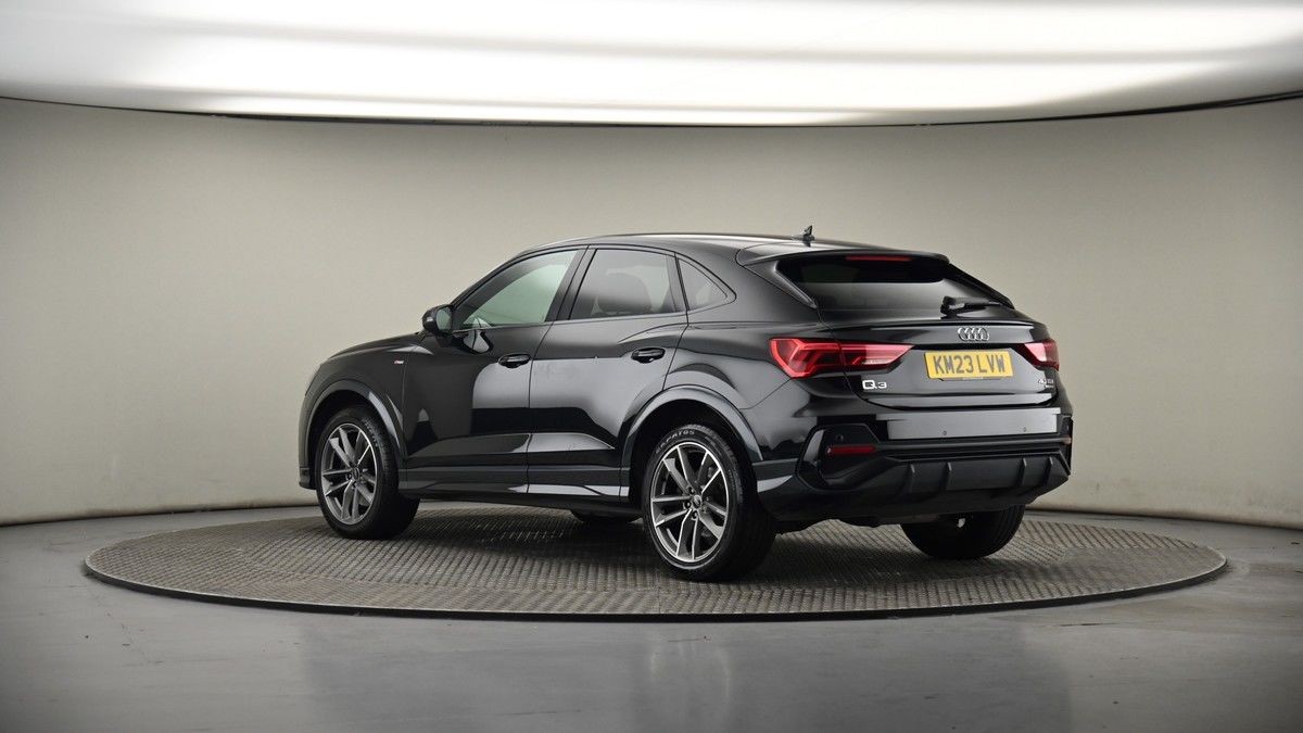 More views of Audi Q3