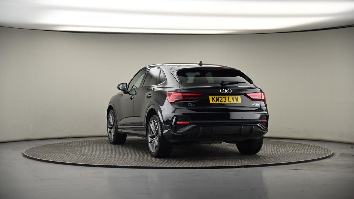 More views of Audi Q3