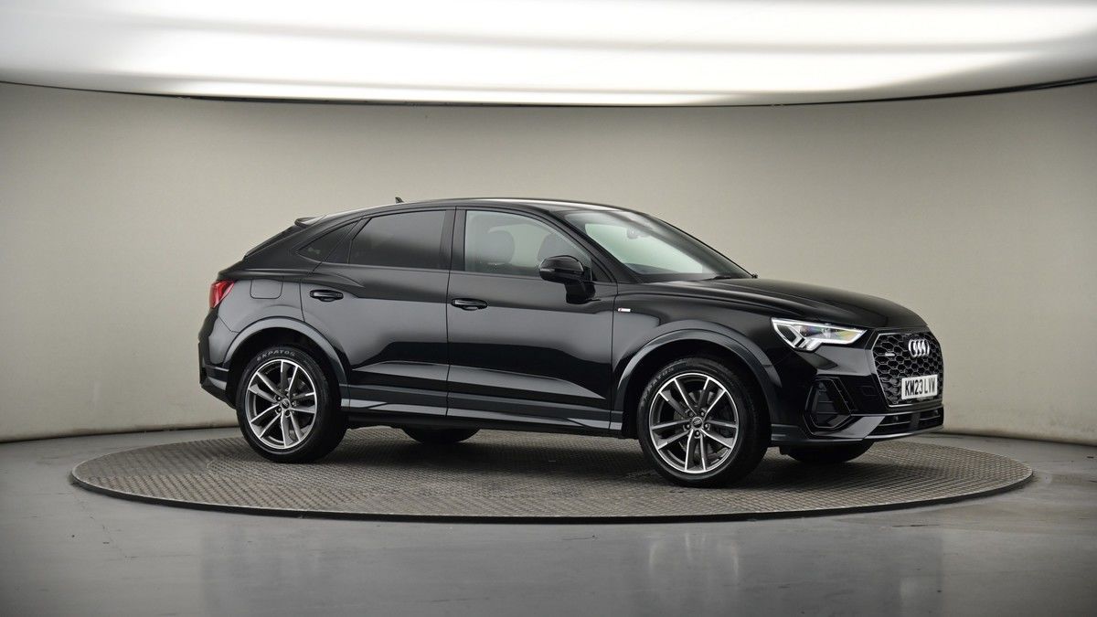 Audi Q3 Image 5