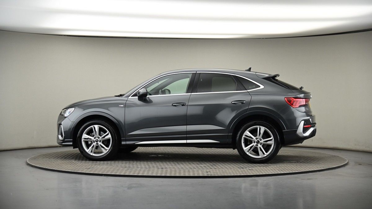 More views of Audi Q3