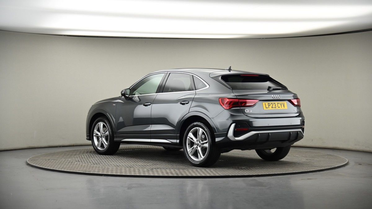 More views of Audi Q3