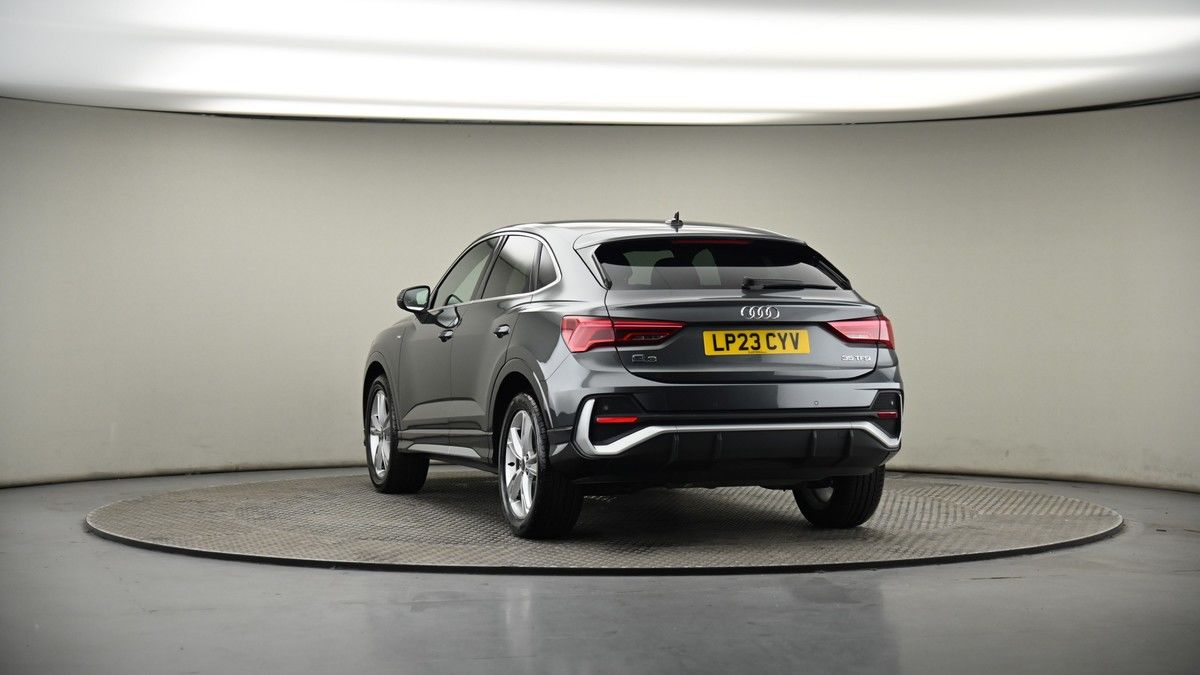 More views of Audi Q3