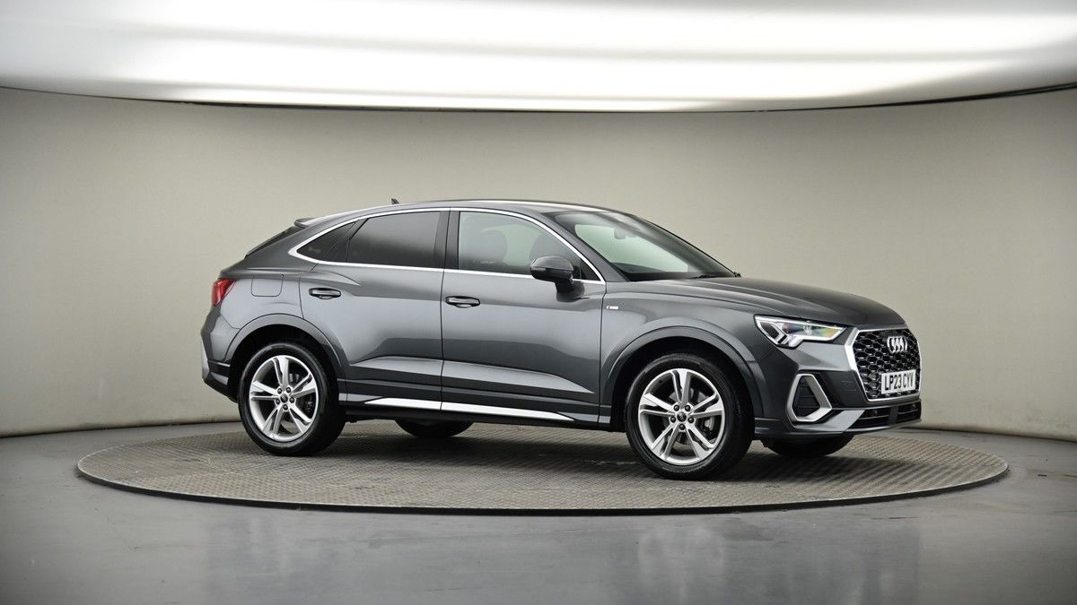Audi Q3 Image 5