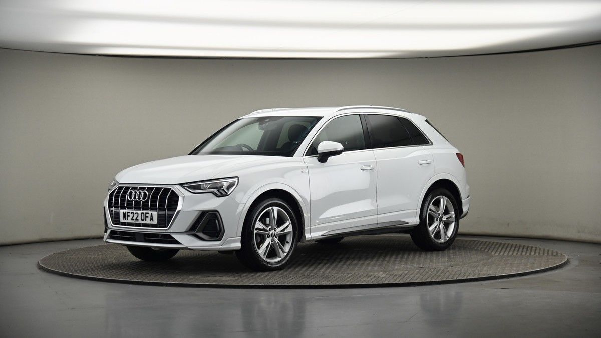 More views of Audi Q3