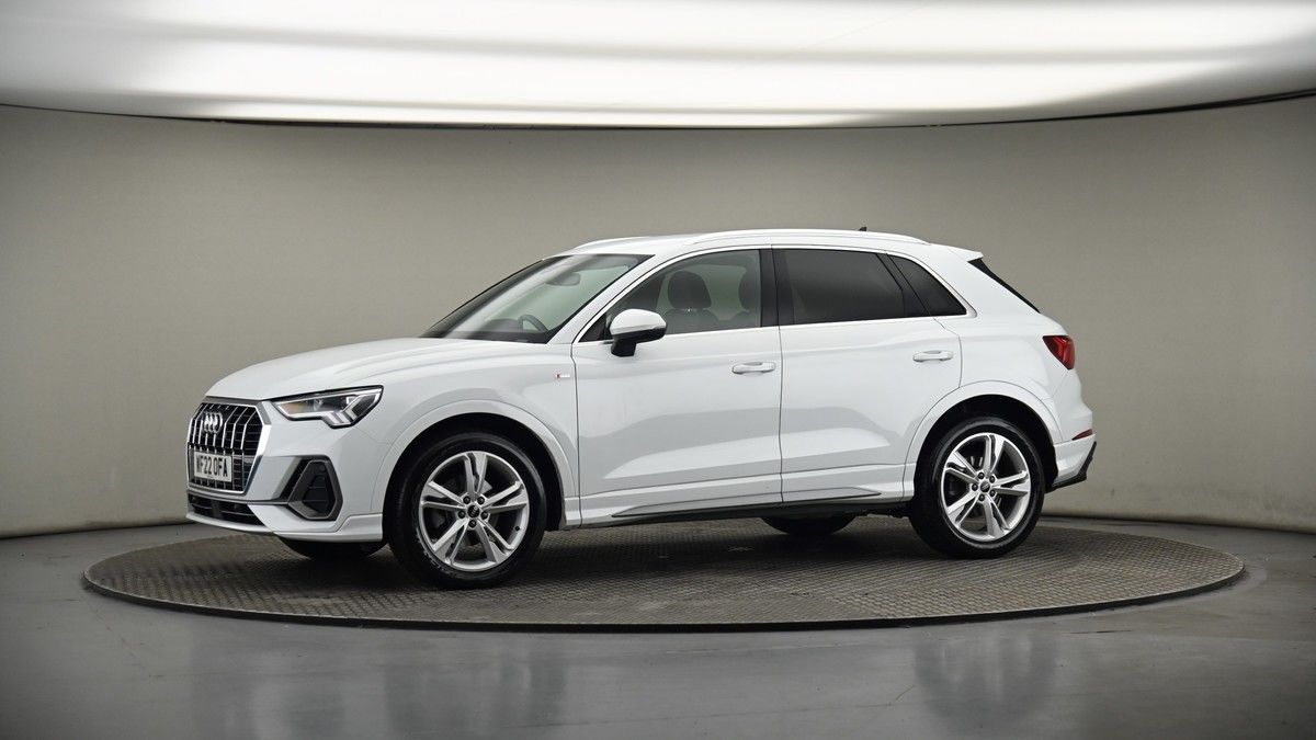 More views of Audi Q3