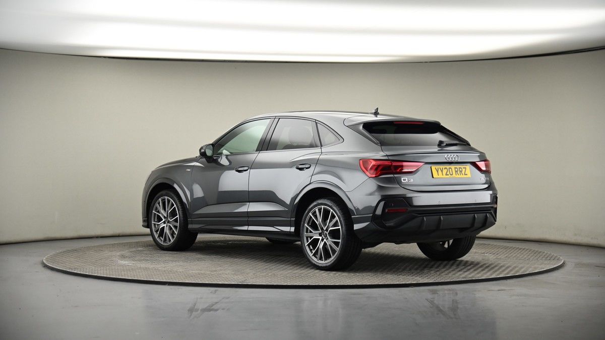 More views of Audi Q3