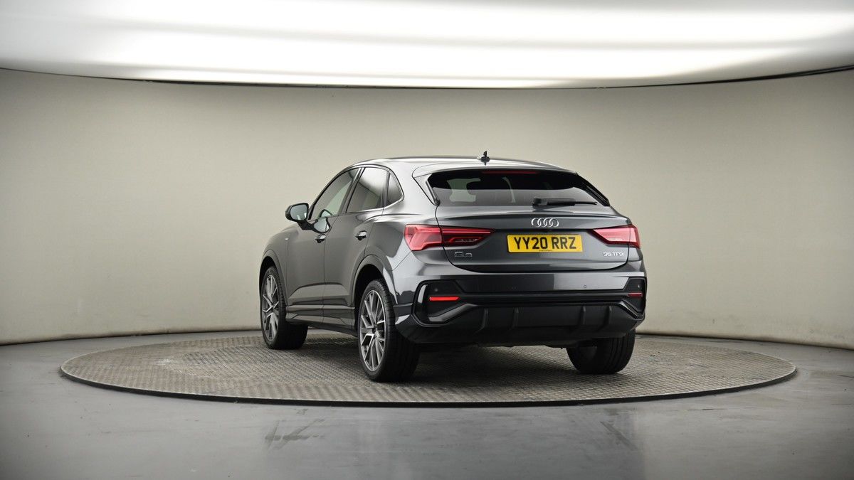 More views of Audi Q3