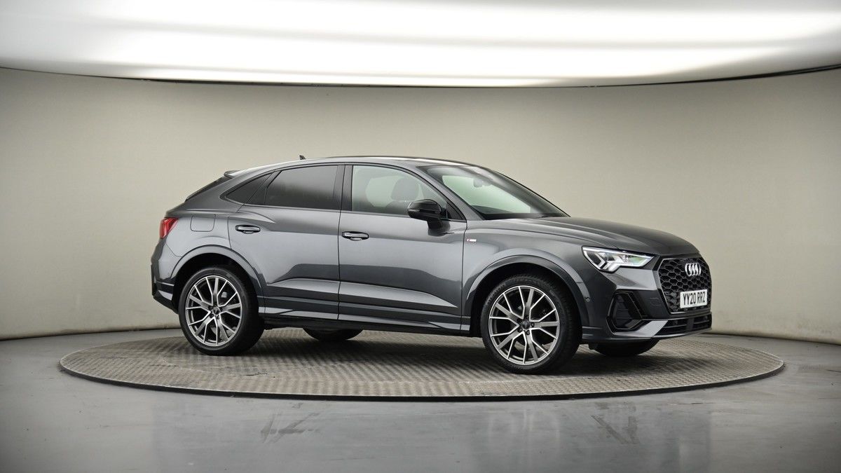 Audi Q3 Image 6