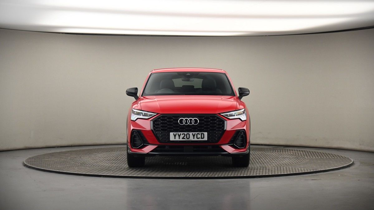 Audi Q3 Image 17
