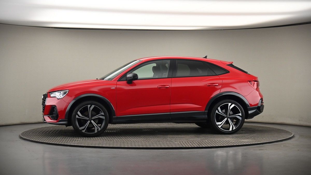 More views of Audi Q3