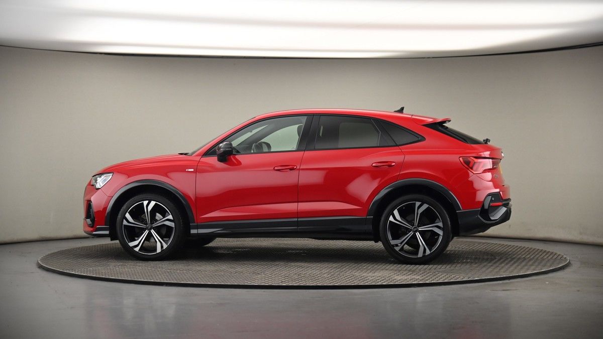 More views of Audi Q3