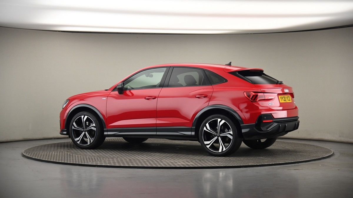 More views of Audi Q3
